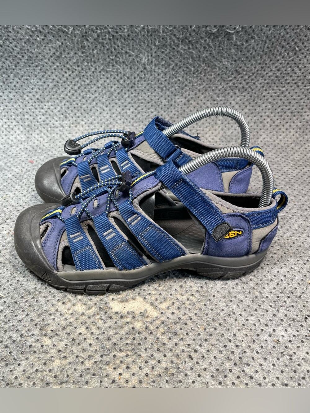 Keen Newport H2 Blue Sandals 5.5 Women’s 4 Men’s